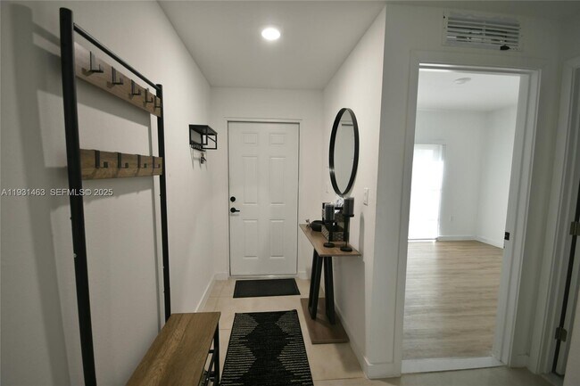 Foto del edificio - 1339 NW 2nd Ln