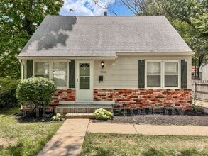 Building Photo - 7740 Oak St