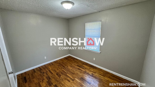 Building Photo - 135 Navy Dr