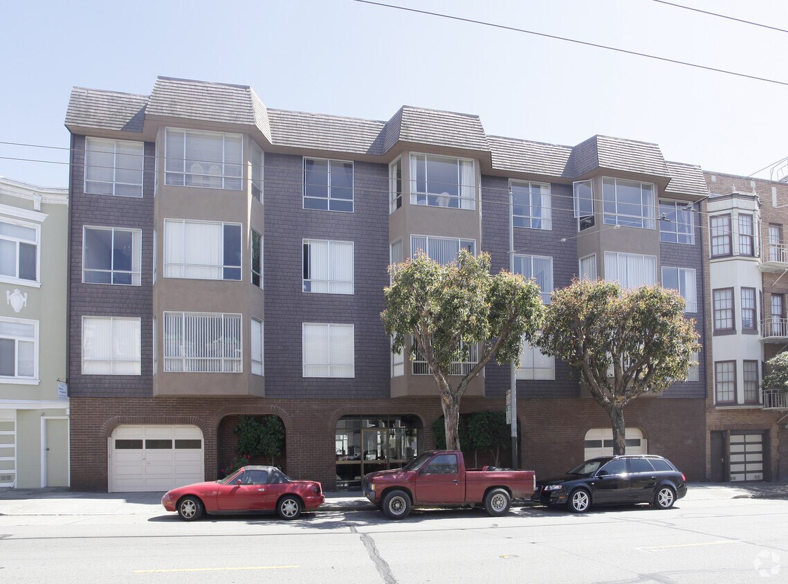 Building Photo - 1535 Chestnut St