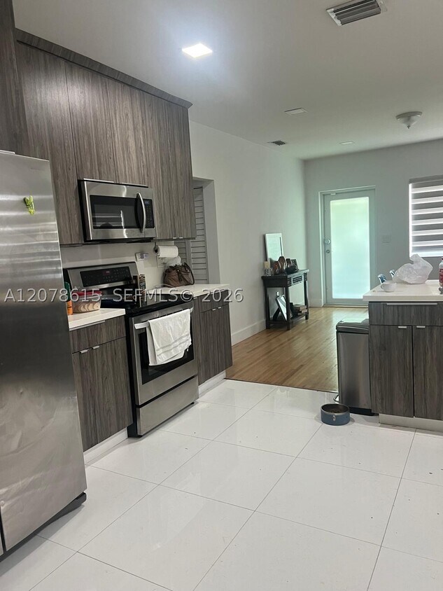 Foto del edificio - 3101 SW 25th St