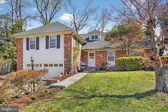 Building Photo - 5405 Ridgefield Rd