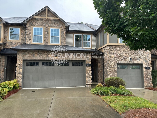 Building Photo - Upgraded Townhome in Berewick