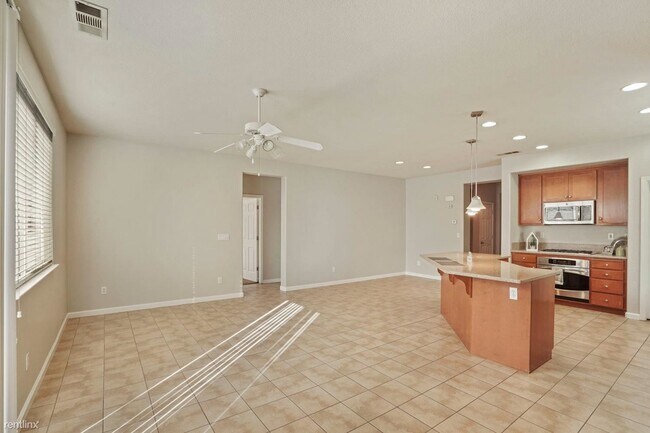 Building Photo - 3 br, 2 bath House - 1653 Bermuda Lane