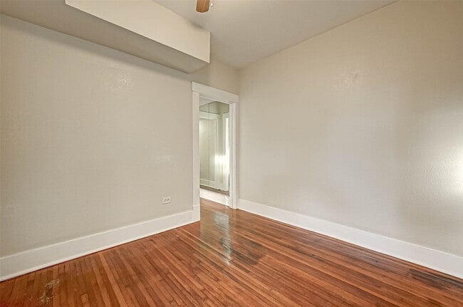 Foto del edificio - 1748 Richmond Ave