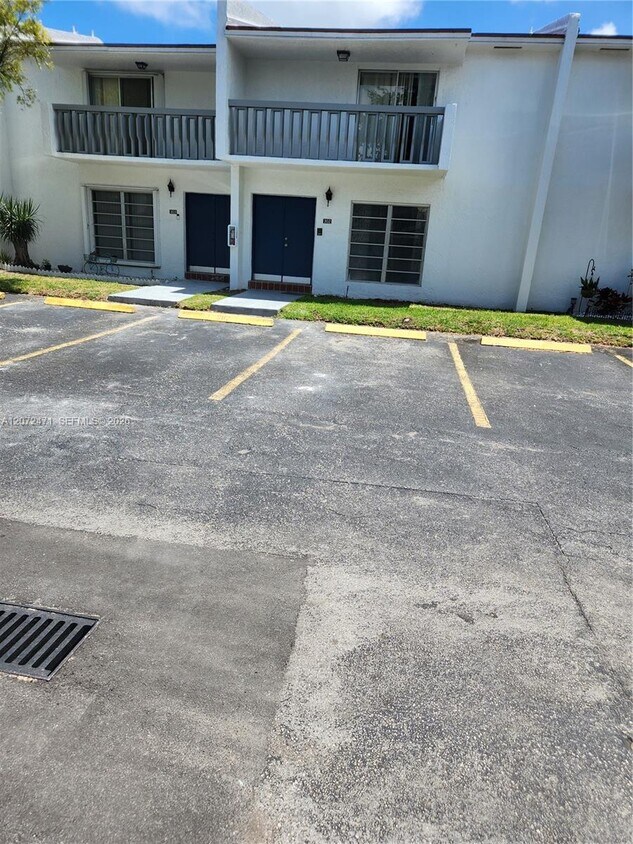 Foto del edificio - 9430 SW 170th St