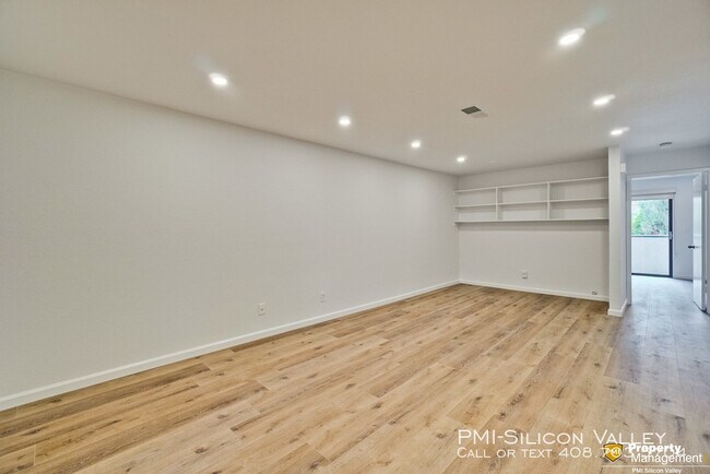 Foto del edificio - 606 San Conrado Terrace