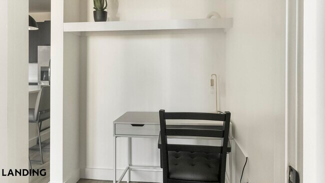 Foto del edificio - 1007 S Mint St