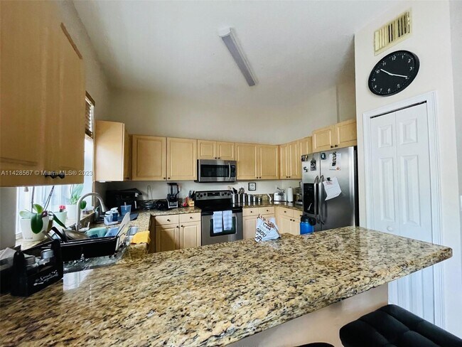 Foto del edificio - 9739 NW 44th Terrace