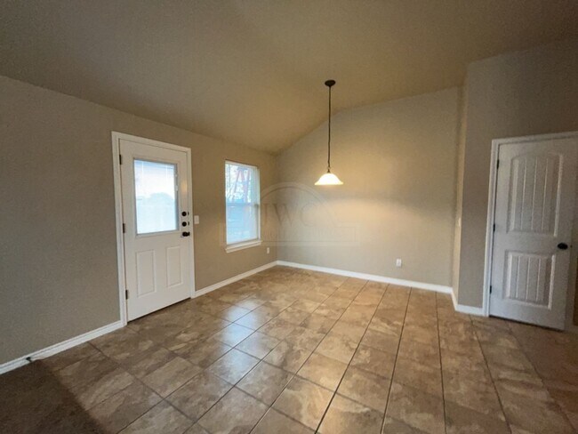 Building Photo - 203 Sladecek Dr