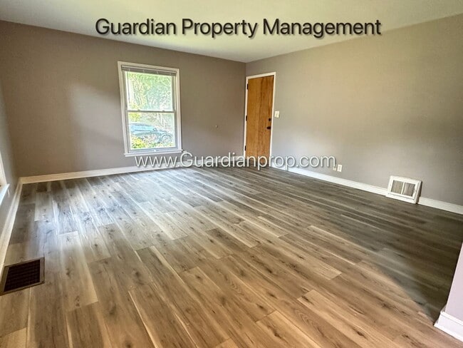 Foto del edificio - 857-857 24th Ave SE