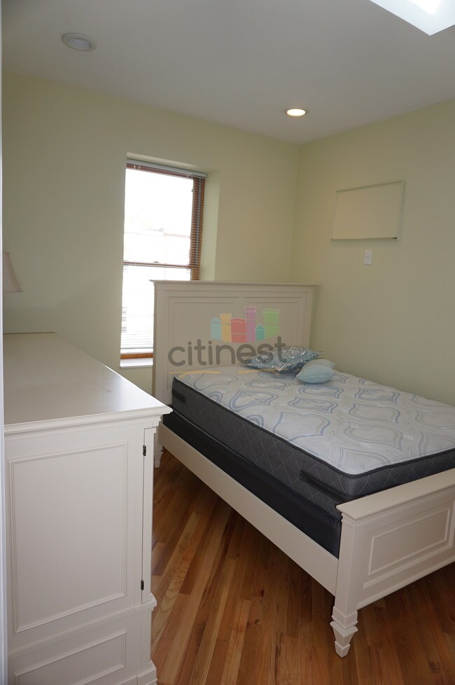 Foto del edificio - 635 79th St