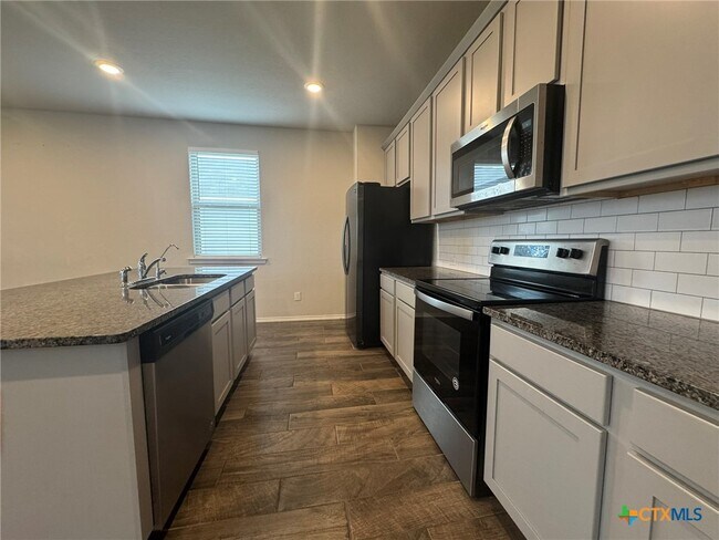 Building Photo - 2548 Hiddenbrooke Trace