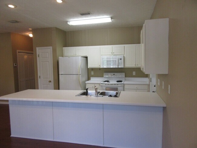 Foto del edificio - 1409 E 14th St