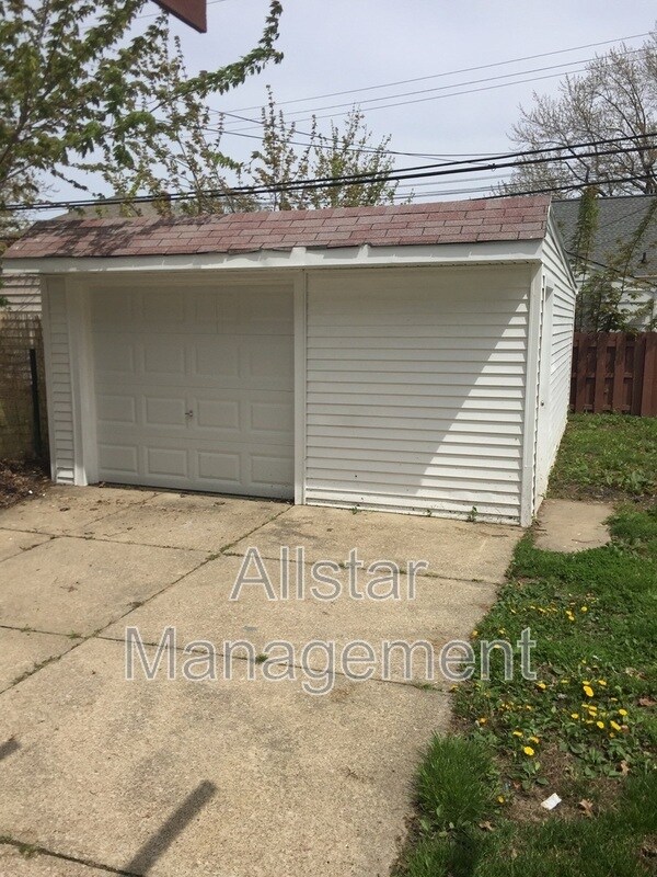 Foto del edificio - 299 E 197th St