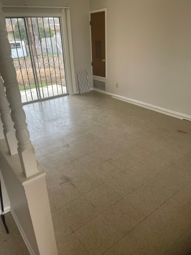 Building Photo - 4530 Longvale Dr