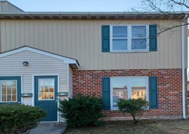 Building Photo - Telford Apartments