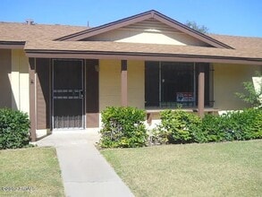 Building Photo - 2519 N 22nd Dr