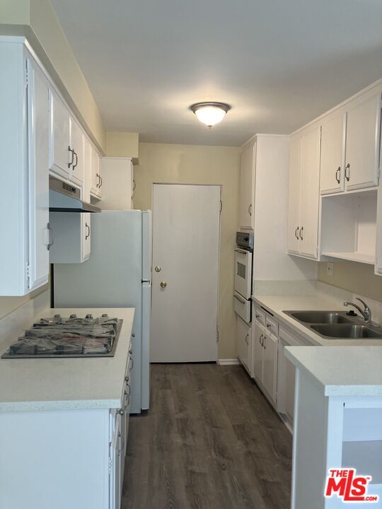 Foto del edificio - 7521 Hampton Ave