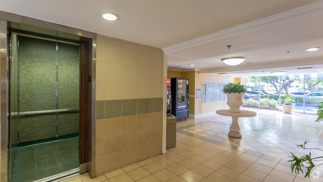Lobby - Forest Place