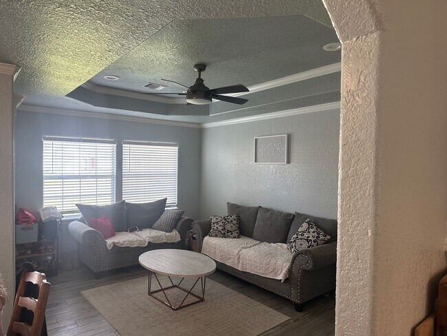 Foto del edificio - 430 Center Way