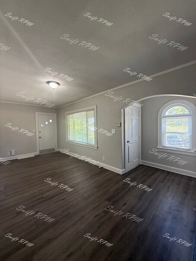 Foto del edificio - 3811 Monroe Ave