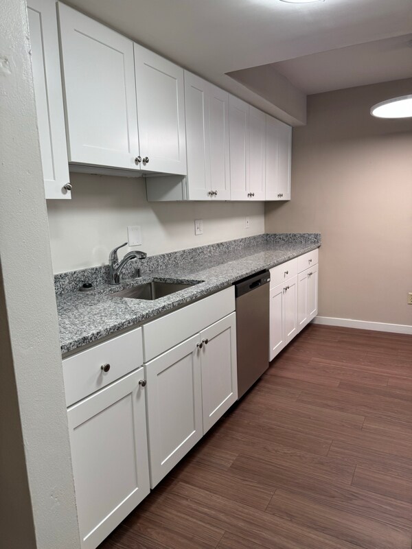 Foto del edificio - 2260 N Summit Ave