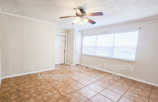 Foto del edificio - 2526 Edmond Cir
