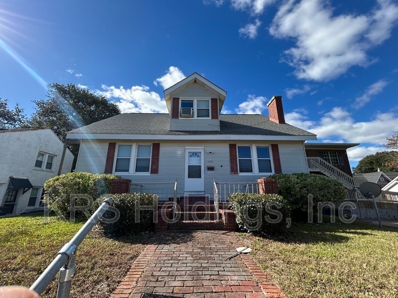 Foto principal - 1607 E Ocean View Ave