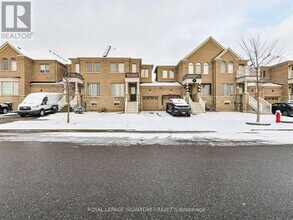 Building Photo - 37 Chesterwood Cres