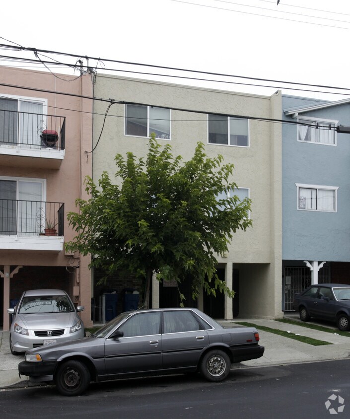 Foto del edificio - 631 Sylvan St