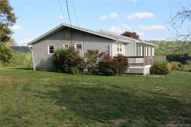 Building Photo - 124R Higganum Rd