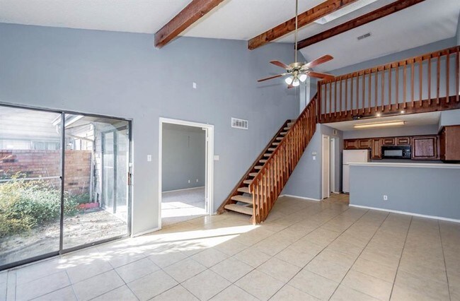 Building Photo - 200 Pecan Dr