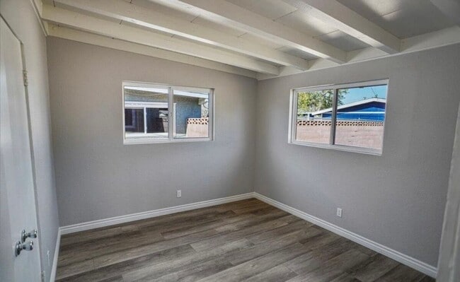 Foto del edificio - Newly updated 4 bedroom Home