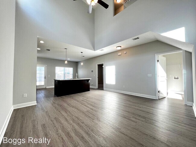Building Photo - 4 br, 2.5 bath House - 50 Gambrell  Rd.
