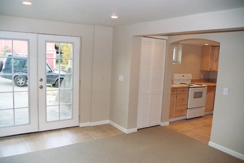 Foto del edificio - 2 Bedroom Duplex Apartment near Green Lake!