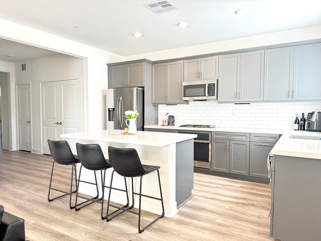 Foto del edificio - 41389 Penn Dr