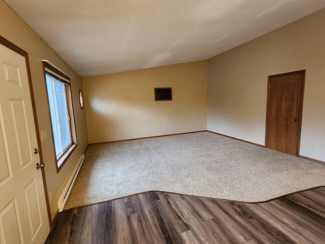 Building Photo - 4001 Yucca Dr