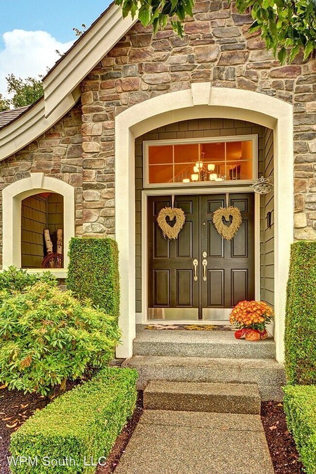 Foto del edificio - 4 br, 2.5 bath House - 3037 NE Larkspur Ln