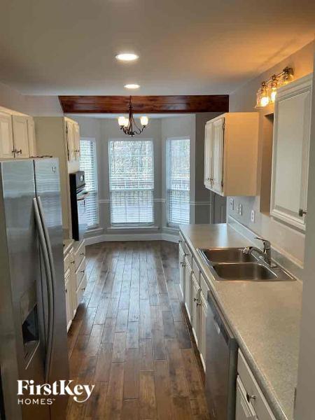Foto del edificio - 7815 Pinetuck Ln