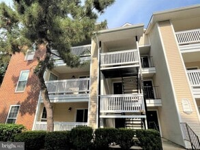 Building Photo - 1505 Lincoln Way