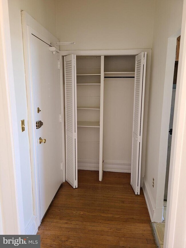 Foto del edificio - 3420 16th St NW