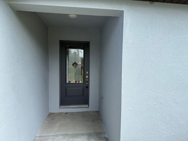 Building Photo - 15 Rivera Ln