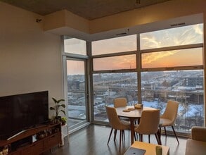 Building Photo - 1620 S Michigan