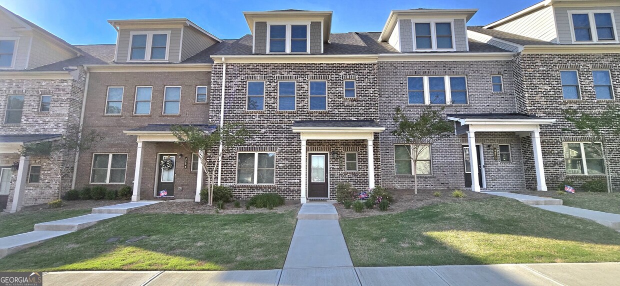 Primary Photo - 3608 Hidden Valley Cir