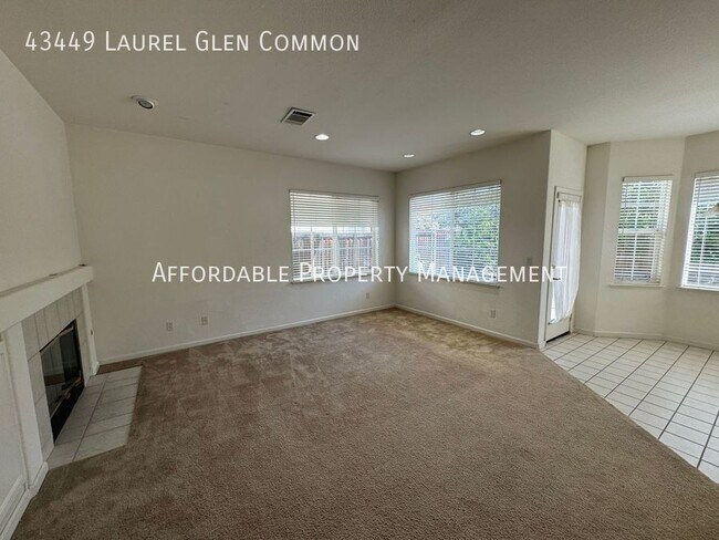 Foto del edificio - 43449 Laurel Glen Cmn