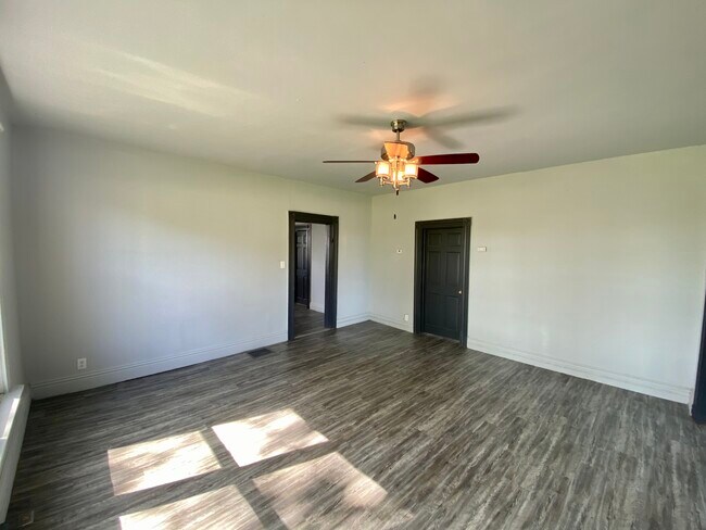 Foto del edificio - 15240 E 1200 North Rd