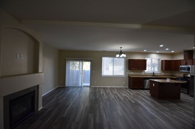 Foto del edificio - 18133 76th Ave E