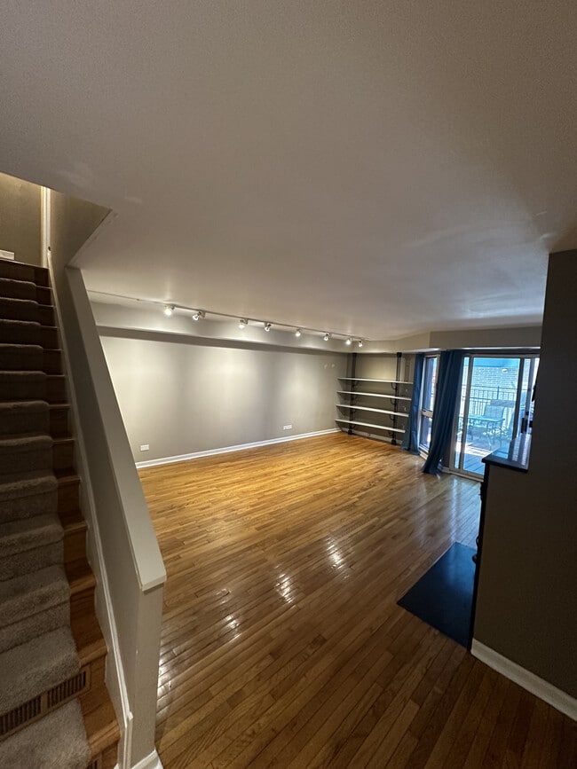 Building Photo - 3700 N Lake Shore Dr