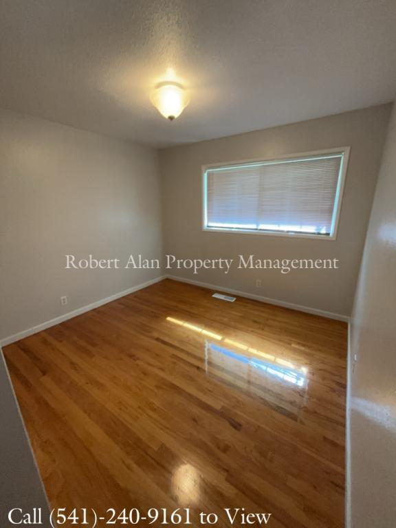 Foto del edificio - 724 SW 37th St